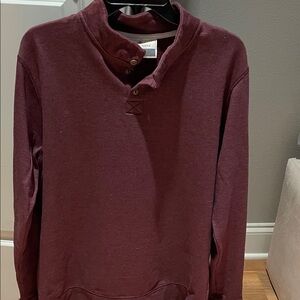 Brand new Holloway Men's Maroon Sweater size medium